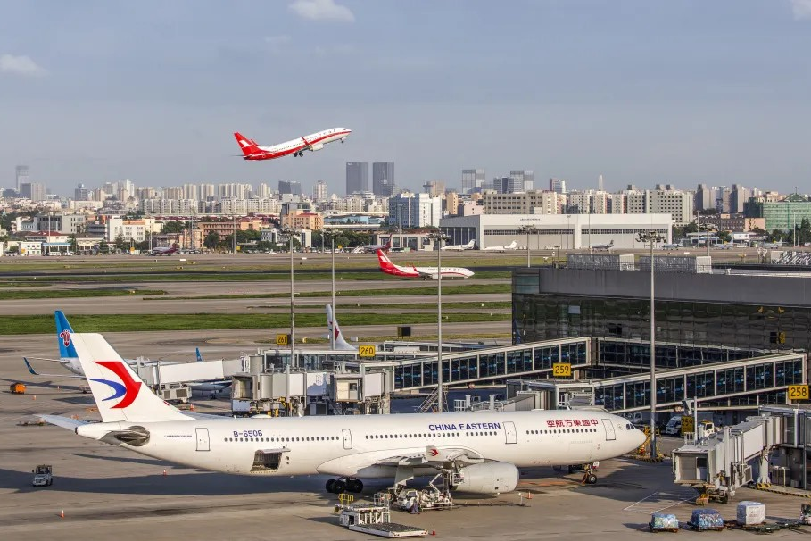 L'aéroport international de Shanghai Hongqiao réduit l'heure limite d'enregistrement des vols intérieurs