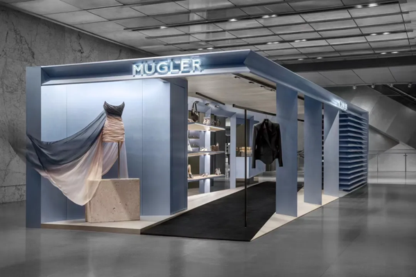 La boutique de mode et de parfum Mugler ouvre ses portes à Jing'an