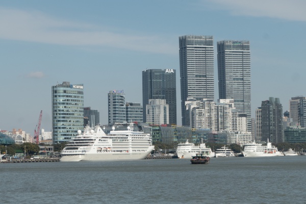 Shanghai accueille le premier navire de croisière entrant dans la nouvelle année