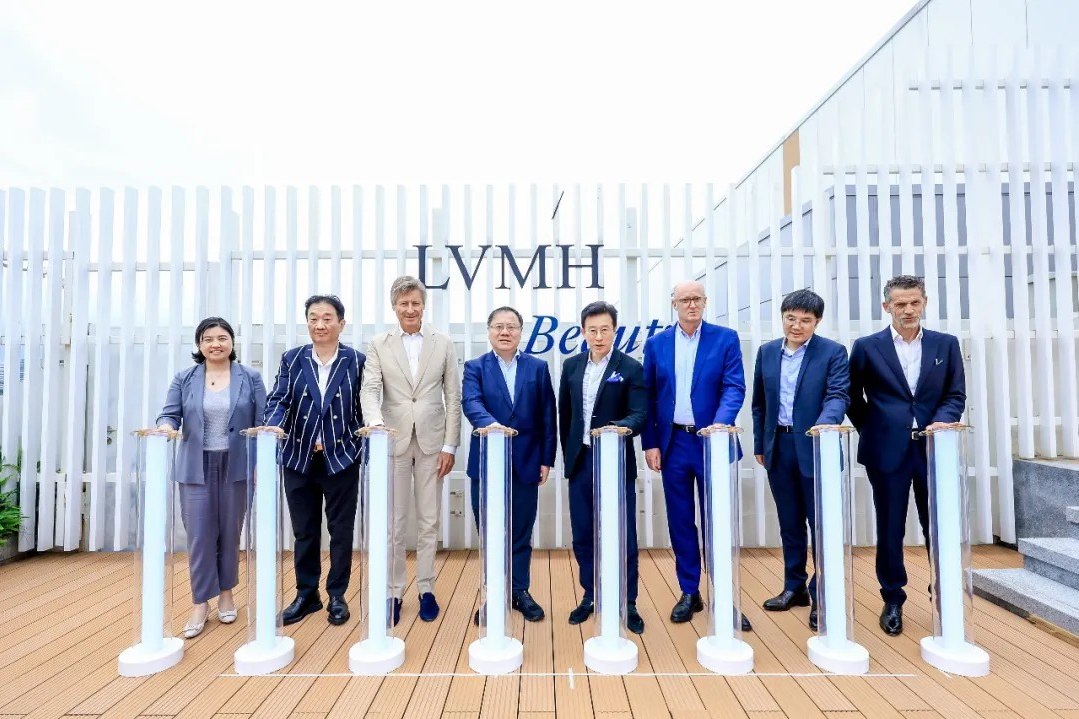 Investissement de 140 millions de yuans : le projet de logistique intelligente de LVMH Beauty s'implante à Minhang