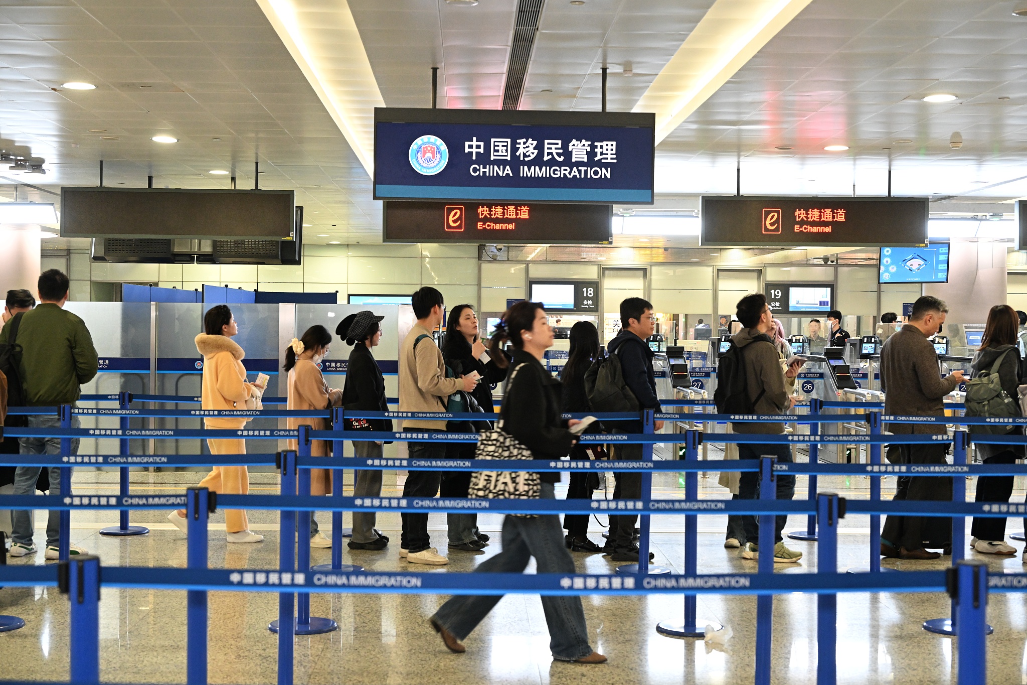 L'aéroport international de Shanghai Pudong instaurera des contrôles de sécurité 24h/24 pour les vols internationaux dès le 1ᵉʳ juillet