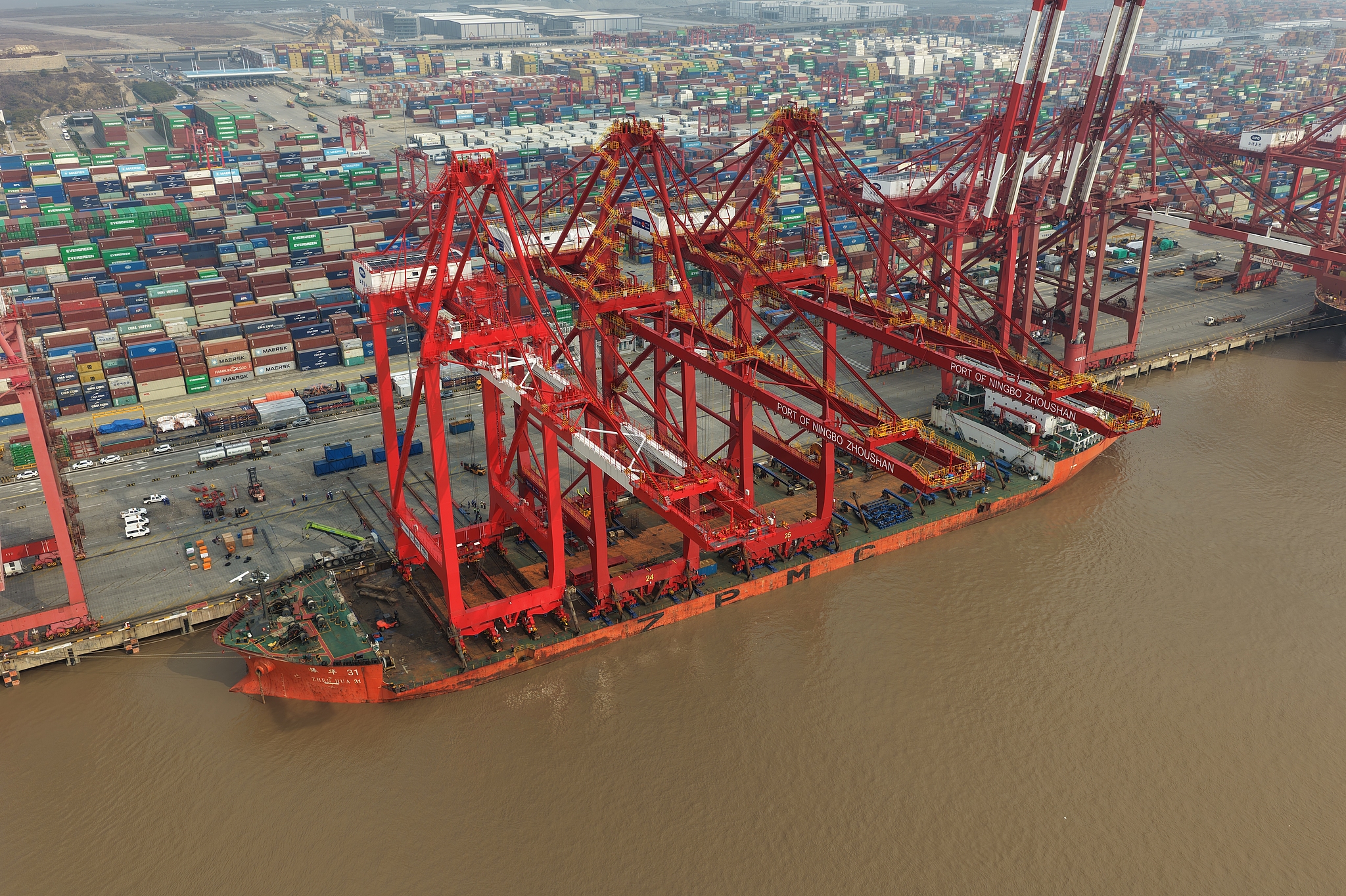 La valeur totale des importations et exportations de Shanghai augmente de 21,9 % au premier trimestre