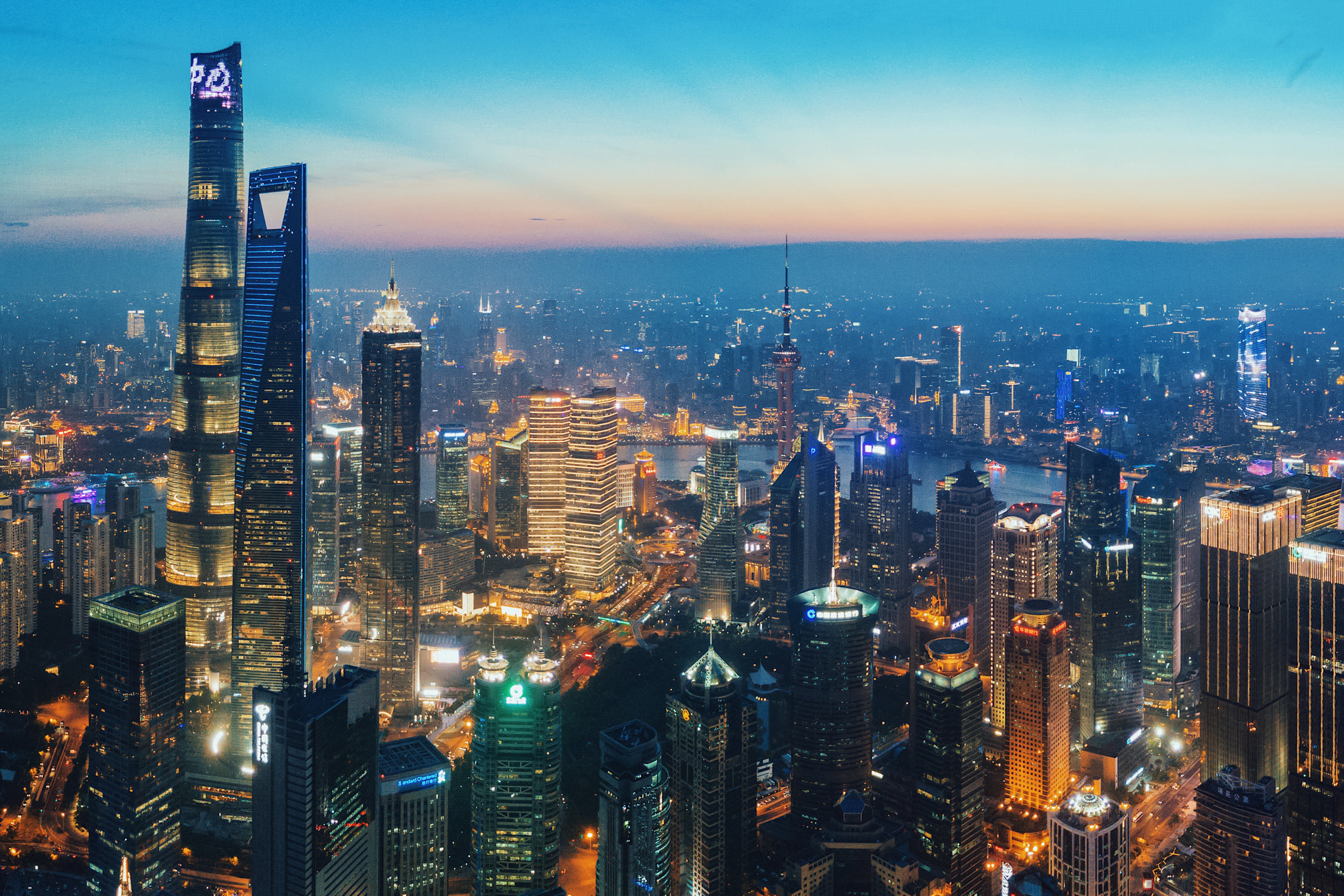 Chine : hausse des échanges commerciaux entre Shanghai et l'UE de janvier à novembre 2025