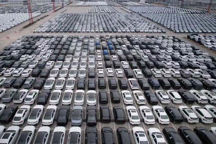 Shanghai : le dynamique terminal automobile roulier Haitong de Waigaoqiao