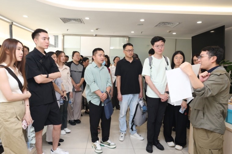 Shanghai accélère de 90 % la circulation des documents transnationaux grâce à l'« apostille »