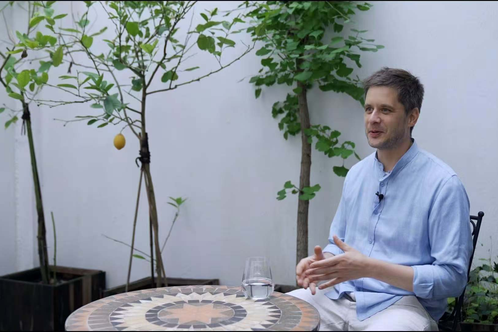 Le chef français Corentin Delcroix : bâtir un pont culturel entre la Chine et l'Europe grâce à la gastronomie