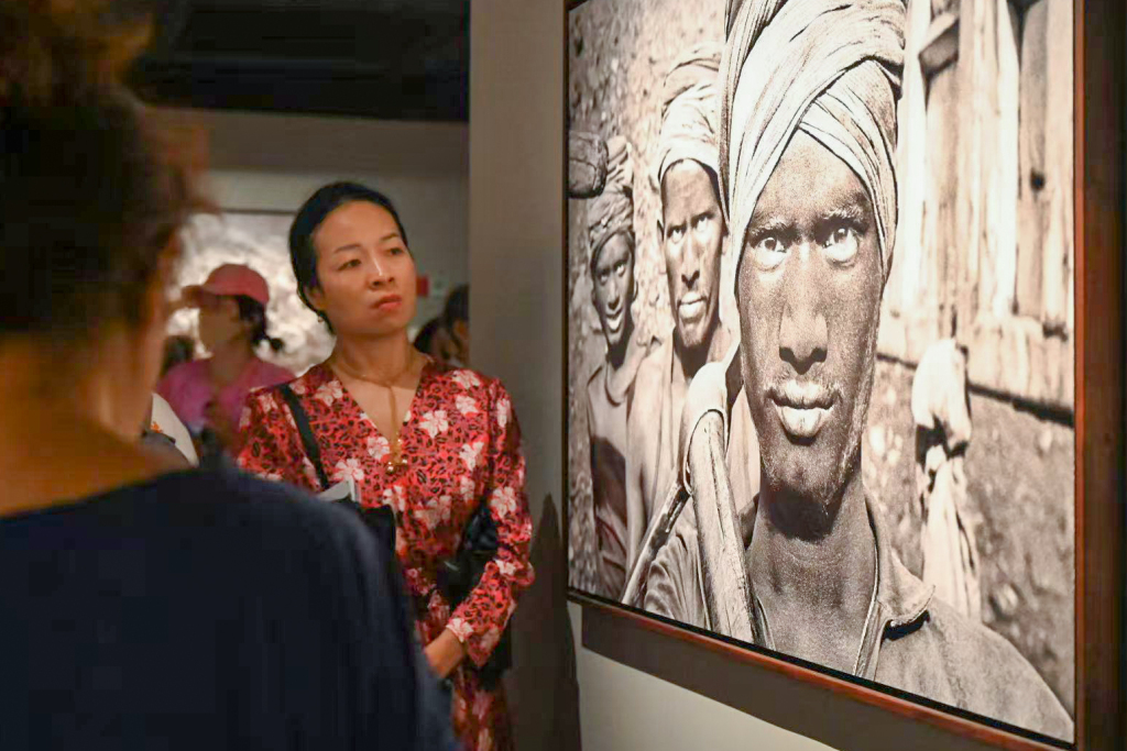 L'événement photographique de Shanghai célèbre la Journée mondiale de la photographie