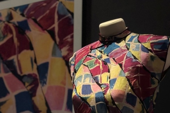 Exposition « Qipao : glamour et modernité au-delà de Shanghai » en cours